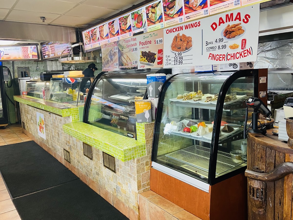 Damas Grill House & Juice Bar